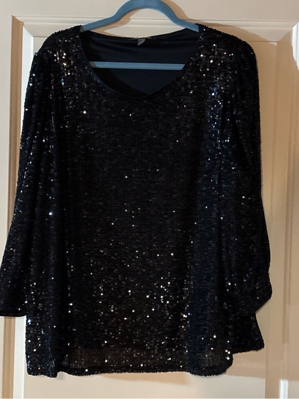 Cable & Gauge Black Scoop Neck Top